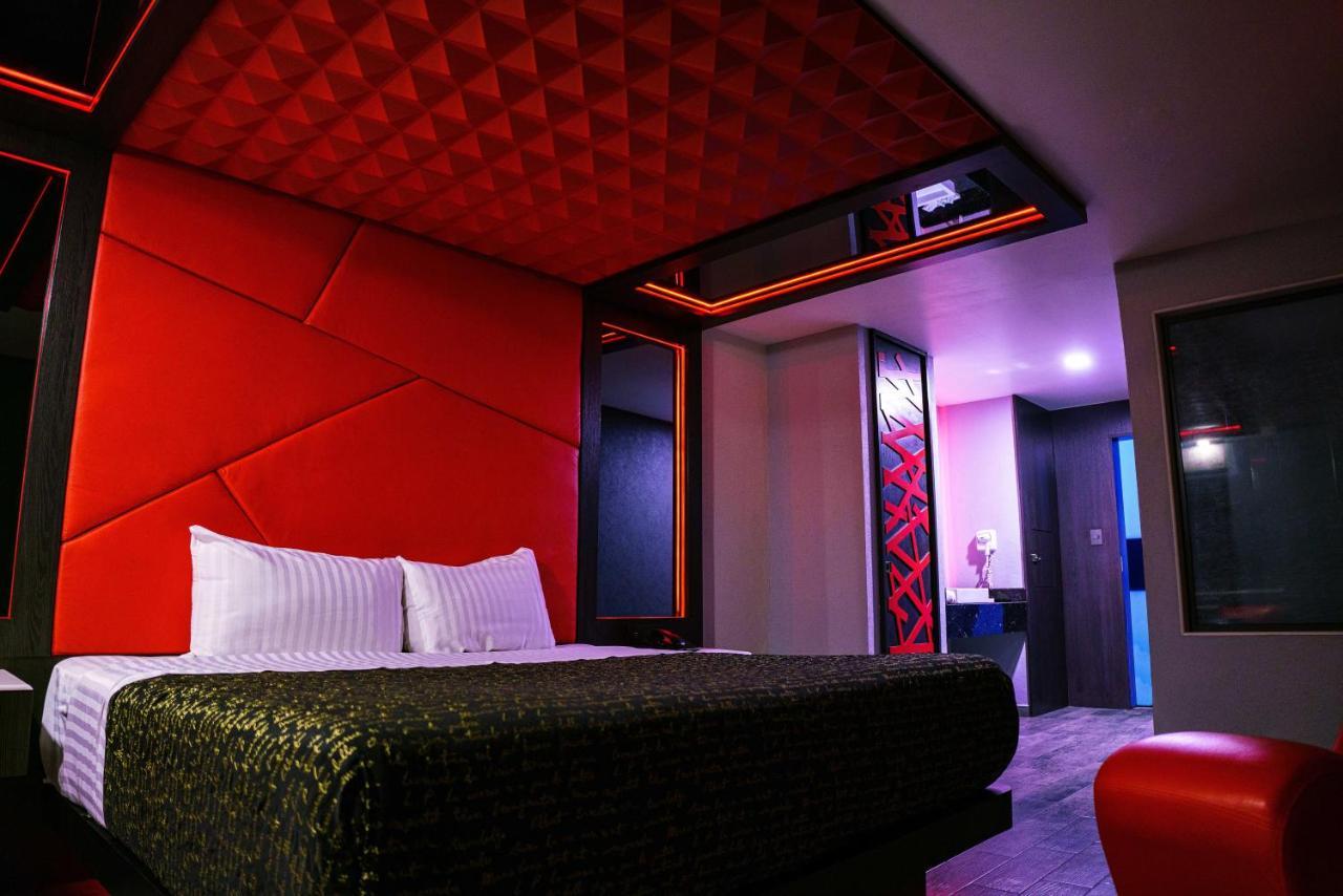 Hotel Passion Secrets Villas And Suites Toluca Bagian luar foto