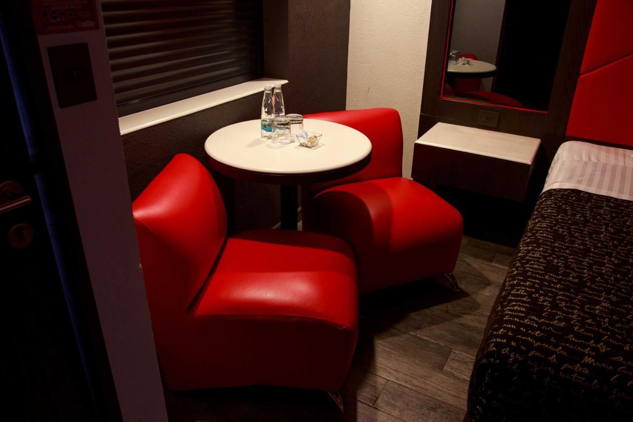 Hotel Passion Secrets Villas And Suites Toluca Bagian luar foto